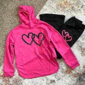 💕 NWOT Girl’s Hoodie and Pant Set 💕